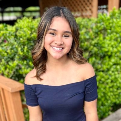 Passionate Golf/Tennis/Pickleball Lover | C/O 2029 | Panamanian/Filipino Athletic Adventurist