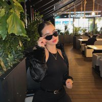 Cloe (@cloe_01_) 's Twitter Profile