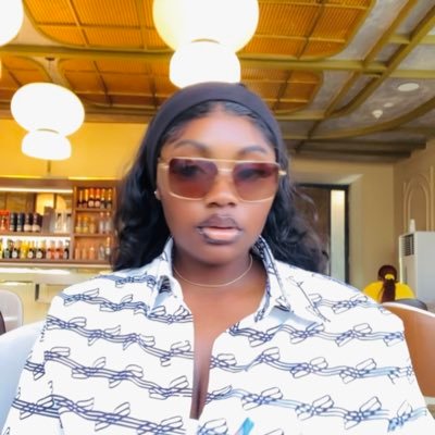 STYLEDBYPAM|GYMGIRLIE|6’1|Throw caution to the wind and just do it.