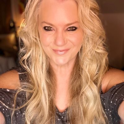 angimage's profile picture. Im just me