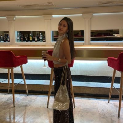 paucarrillo27's profile picture. medicina