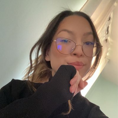 itsMimi100's profile picture. Take 1 thing at a time...⏳♡