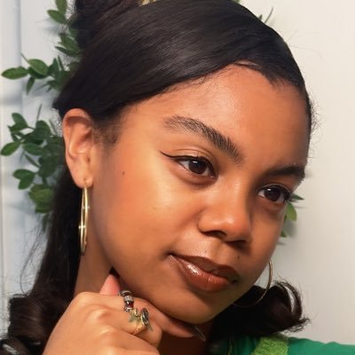 🪽 🇬🇾Medicine Woman | Movement is medicine🧘🏾♀️ | Real Estate 🏡