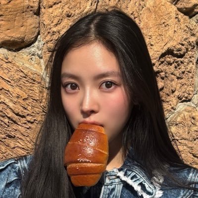 meoaaong's profile picture. PAWMPAWM 🐈‍⬛