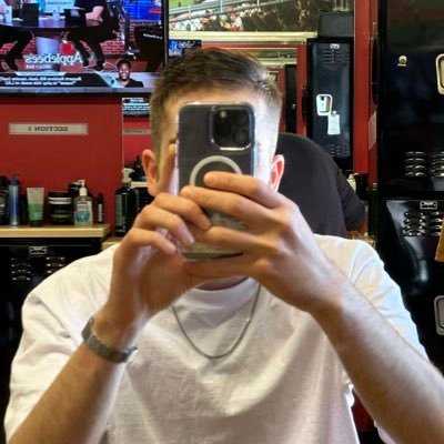 Mashadiperfume's profile picture. اصلش