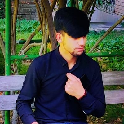 *گويند بہ عالم تو چرا بى ياری،*
*يـاران چـہ كنم يارِ وفــادار كـم اسـٺ*
🤌🏻😑