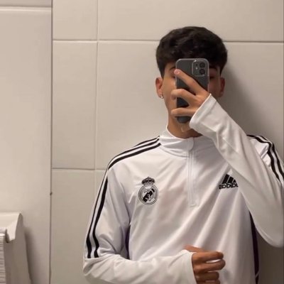 Mert_bulbul_'s profile picture. 