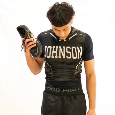 buda johnson | C/O 2026 | 3.0 GPA | 4.3 40yd | WR/DB | | 10.4 100m | 21.3 200m https://t.co/3T8vdTv97x