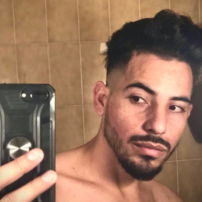 leoariastamayo's profile picture. Cubano 100%..natural, auténtico...amante de la fotografía y los amigos, medio loco en mis tiempos libres 😅😎