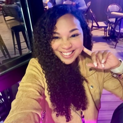 Proud mom! In love with nature and red wine! Dominican 🇩🇴 💯 80’s and 90’s music lover!