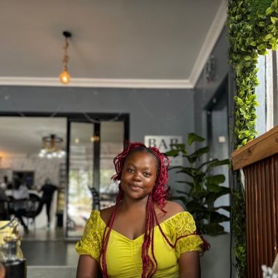 LauraTadiwa's profile picture. 