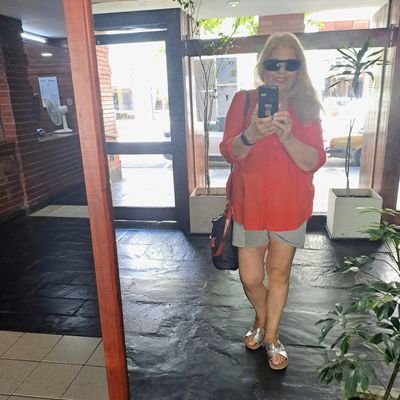 psicop. clinica...prof. filosofia
Instagram stellamarisriveros3
Acuariana...100%!!!!
Viajar...❤‼️🌏
Alérgica a PERONLANDIA.
😡