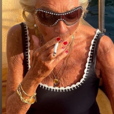 MAAREEAAxoxo's profile picture. 