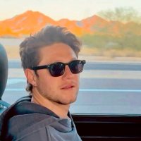 Karen ☼ (@louislov_) 's Twitter Profile