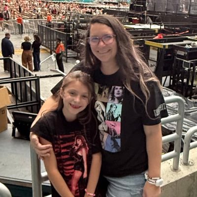 BeckyWTGH38's profile picture. 