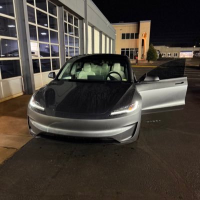 Warren_pr1's profile picture. On here for gits and shiggles! Sadly all thoughts posted are my own and no one else’s.