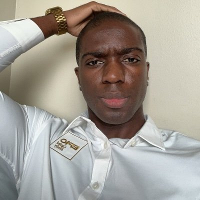 PoohDaZoe's profile picture. 