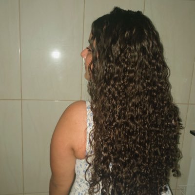 dudailyma_'s profile picture. “i hate it here so i will go to secret gardens in my mind”