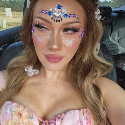 Living life like it’s my kingdom and everything’s on my terms. I love luxury, attention, and getting exactly what I want. https://t.co/XdLbY5XpOr