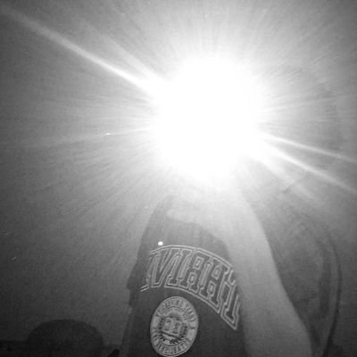 chavesqz's profile picture. headlock