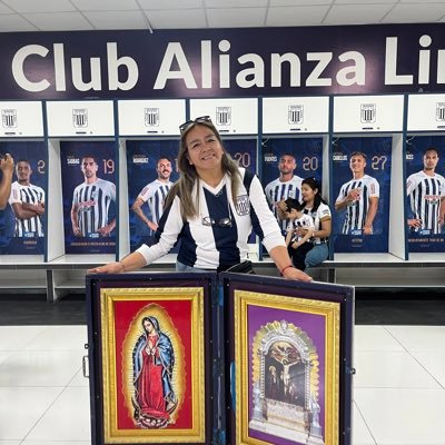 Madre orgullosa de cuatro maravillosos Hijos 💙💙💙❤️ y “Momo” enamorada de Tres Bellas Princesitas ❤️💝💖 Mis hijos y Yo tenemos el ADN Aliancista 💙