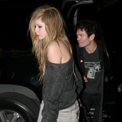 lunrangel's profile picture. basically my 2nd tumblr ; @lunrmyth