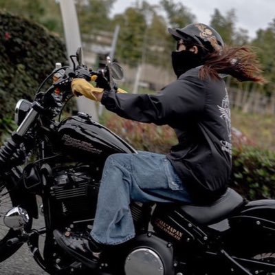 福岡*° バイク女子໒꒱ ʜᴀʀʟᴇʏ-ᴅᴀᴠɪᴅSᴏɴ / Fxʙʙ Sᴛʀᴇᴇᴛ ʙᴏʙ🏍️ (1台目:ᴅʀᴀɢSᴛᴀʀ ᴄʟᴀSSɪᴄ1100)