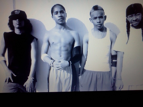 #prodigy3 #teammindless #spreadthepeace #bieber3 #jelena #prod #MBYALL #teamdiggy #teamjawan #teamjacob #omgonerrrrthang i follow bck ;)