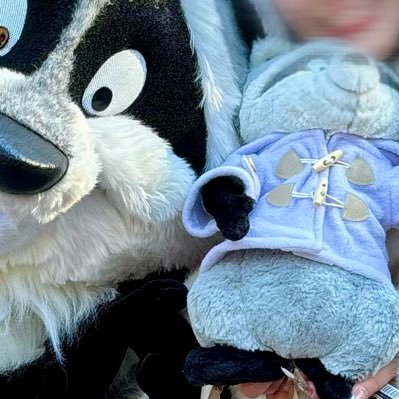 Leopipi93's profile picture. 𝗠𝗲𝗲𝗸𝗼 🦝￤𝗢𝗹𝘂𝗠𝗲𝗹 🐢￤🇭🇰 𝗠𝗔 𝗣𝗟𝗔𝗧𝗜𝗡𝗨𝗠