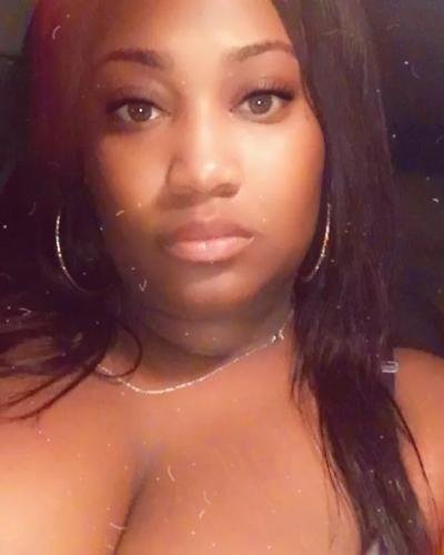 helen5433744012's profile picture. 