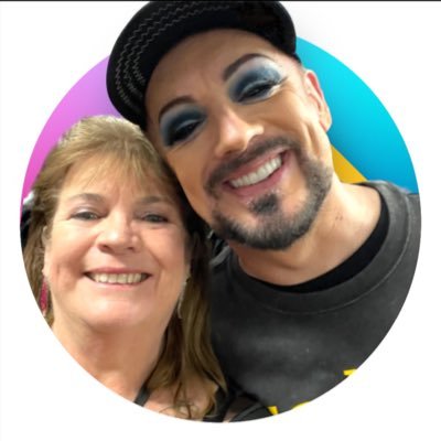 Crazy, mad fan of Culture Club and a boy called George 🎶 🎩 👑 🏳️🌈 💎