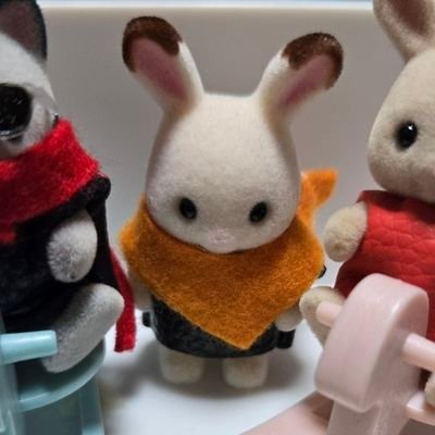 30↑ /小説を書くのが趣味な腐ってる成人済みなオタクで、好きな物はどんどん語ってく日常的な呟きが多いです。無言フォロー失礼します。主なCPはイトビリ(逆リバNG)↓ネタなどはこちらで呟いてます
https://t.co/VZY0GiJzpH