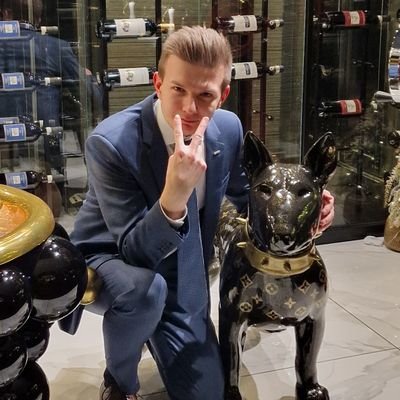 NovelaForme's profile picture. 