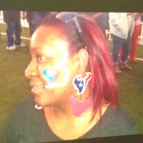 MissDeniece's profile picture. 