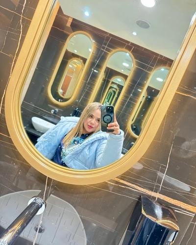 michell76573220's profile picture. 