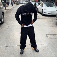 familiar face (@joshfrmtheg) 's Twitter Profile
