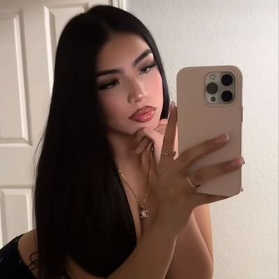 riahnnacro31946's profile picture. 