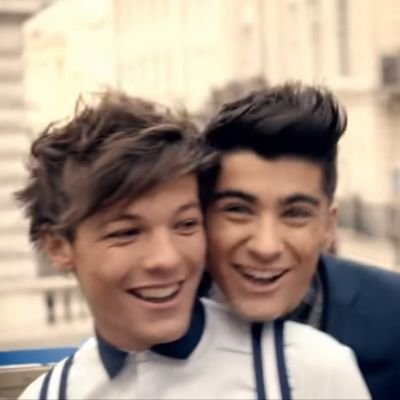 skcourt82's profile picture. Little Freak, Satellite, Boyfriends. Canyon Moon will always be famous 🥝🍒🌻 🖤🩶🤍💜