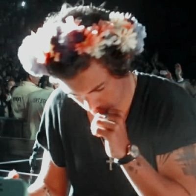 Дирекшионер на пенсии, фанат Британских блогеров.
#OneDirection #Larryisreal #TroyeSivan #TheMazeRunner #Halsey #Zendaya #TeenWolf #5sos
#RubyRoseLangenheim