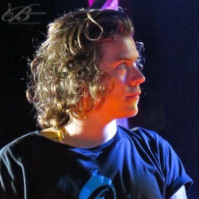 satellitessara's profile picture. 