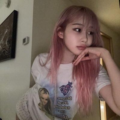 pinkselle333's profile picture. 