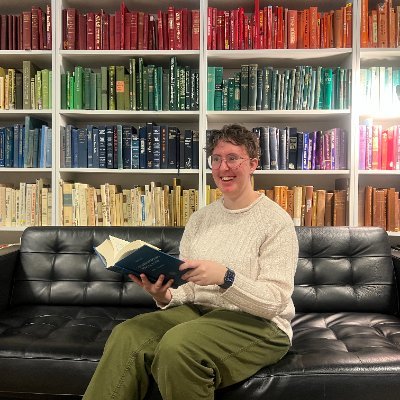 Usually busy reading or writing a book. Bio student with dreams to help the environment. In the habit of believing six impossible things before breakfast.