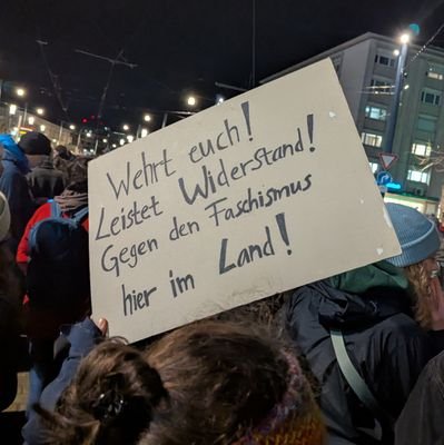 blitzeblau's profile picture. 