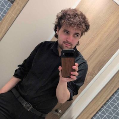 L(G)BT • he/him • 22yo • CompSci student/Aspiring shrink • @YoungLiberalsUK Disability Rep