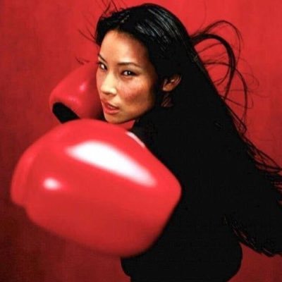 소확행 (소비에트의 확장주의적 행보) 태어나지 못한 태아라고 고독이 없는 것은 아냐 사랑의 태아 폭력의 태아 태어나지 못한 태아들은 어쩌면 고독의 무시무시함을 안고 태어나지 못한 별에서 긴 산책을 하는지도 몰라