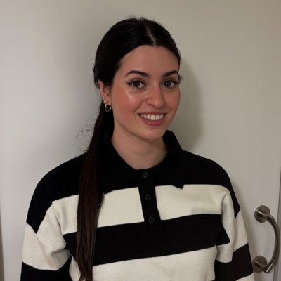 Estudiante de Magisterio con ∞ ganas de aprender y enseñar👩🏻🏫 Futura profe, experta en 🔍 formas mágicas para motivar a los + peques 🔋📚 #EducaConPasión