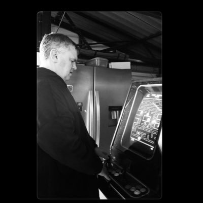 Retrojedi74's profile picture. Old school arcade gamer, Train driver, Father to 3 wonderful kids, & husband to my beautiful wife. ///