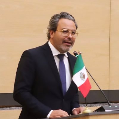 Uno de los 100 mexicanos más inspiradores. 🔝 Diputado Local en el Estado de Puebla. ⚜️ Experimenta paz mental, escucha una meditación guiada por mi. 👇🏼
