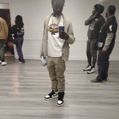 President of the Fluffy Club...
Aerospace lovin/ underground Rap Guru. 100% TFN artist.
On a mission to bring all my dreams to reality.
CEO of Breeze Pod LLC