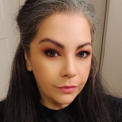 artist, mom, goddess and fighter for those who can't fight for themselves.
MMA lover